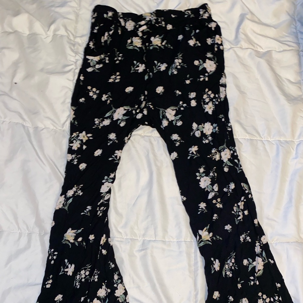AMERICAN EAGLE WIDE LEG FLOWER PRINTED FLOWY PANTS